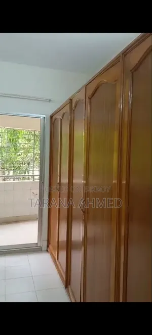 4bdrm Apartment in Parkside Brize, Gulshan for rent