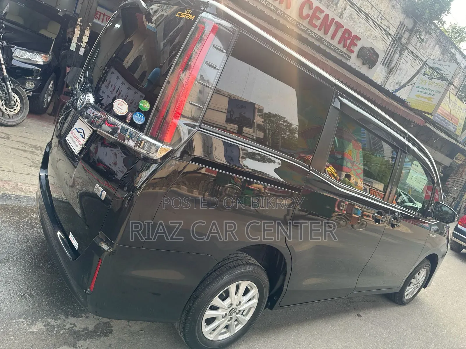 Toyota Noah 1.8 FWD Hybrid (7 Seater) 2018 Black
