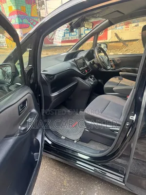 Toyota Noah 1.8 FWD Hybrid (7 Seater) 2018 Black