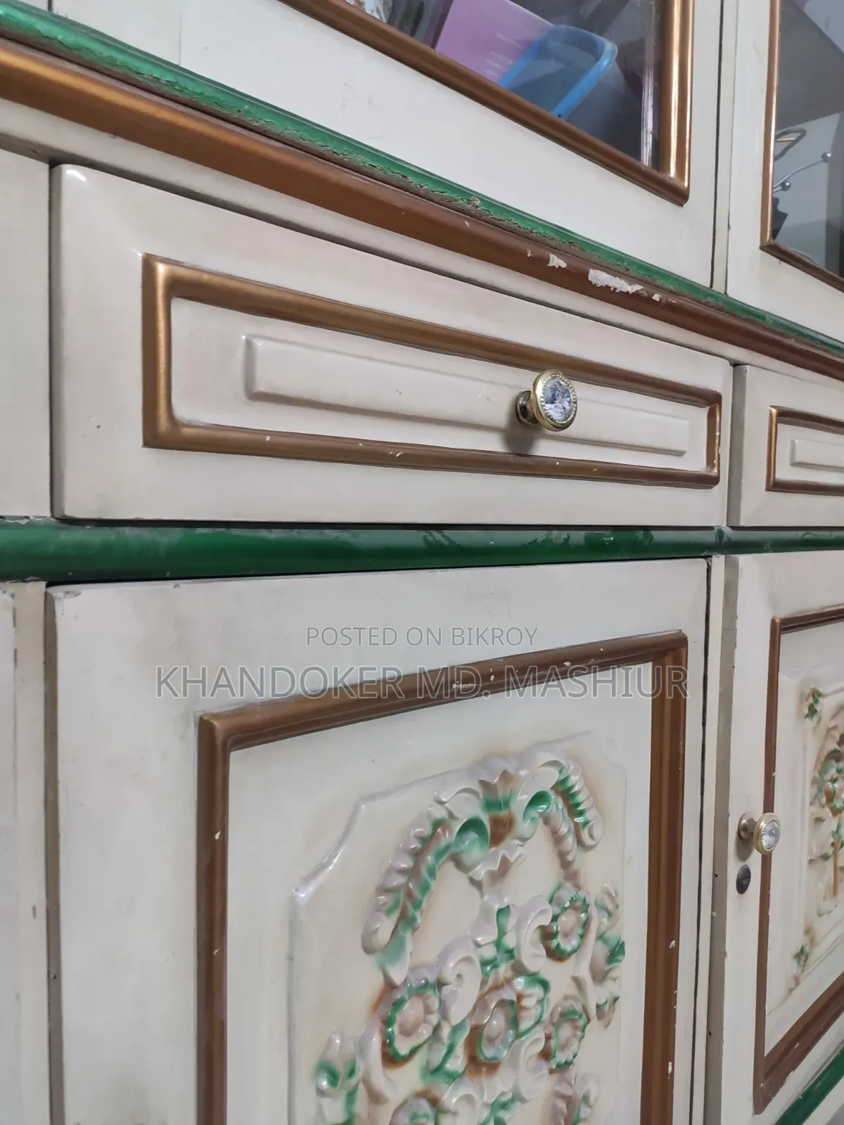 Vintage Heavy Wooden Display Cabinet / Showcase - Elegant Furniture
