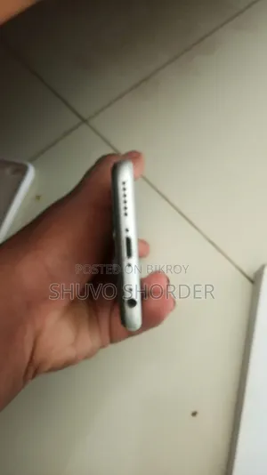 Apple iPhone 6 64 GB White