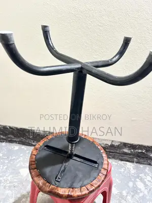 Adjustable Round Revolving Stool