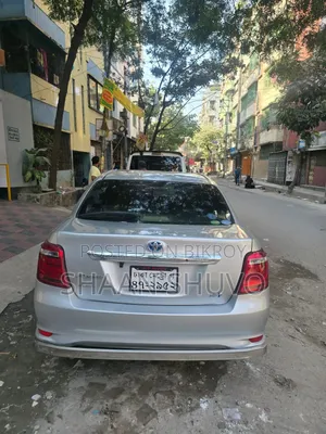 টয়োটা এক্সিও ২০১৬ সিলভার