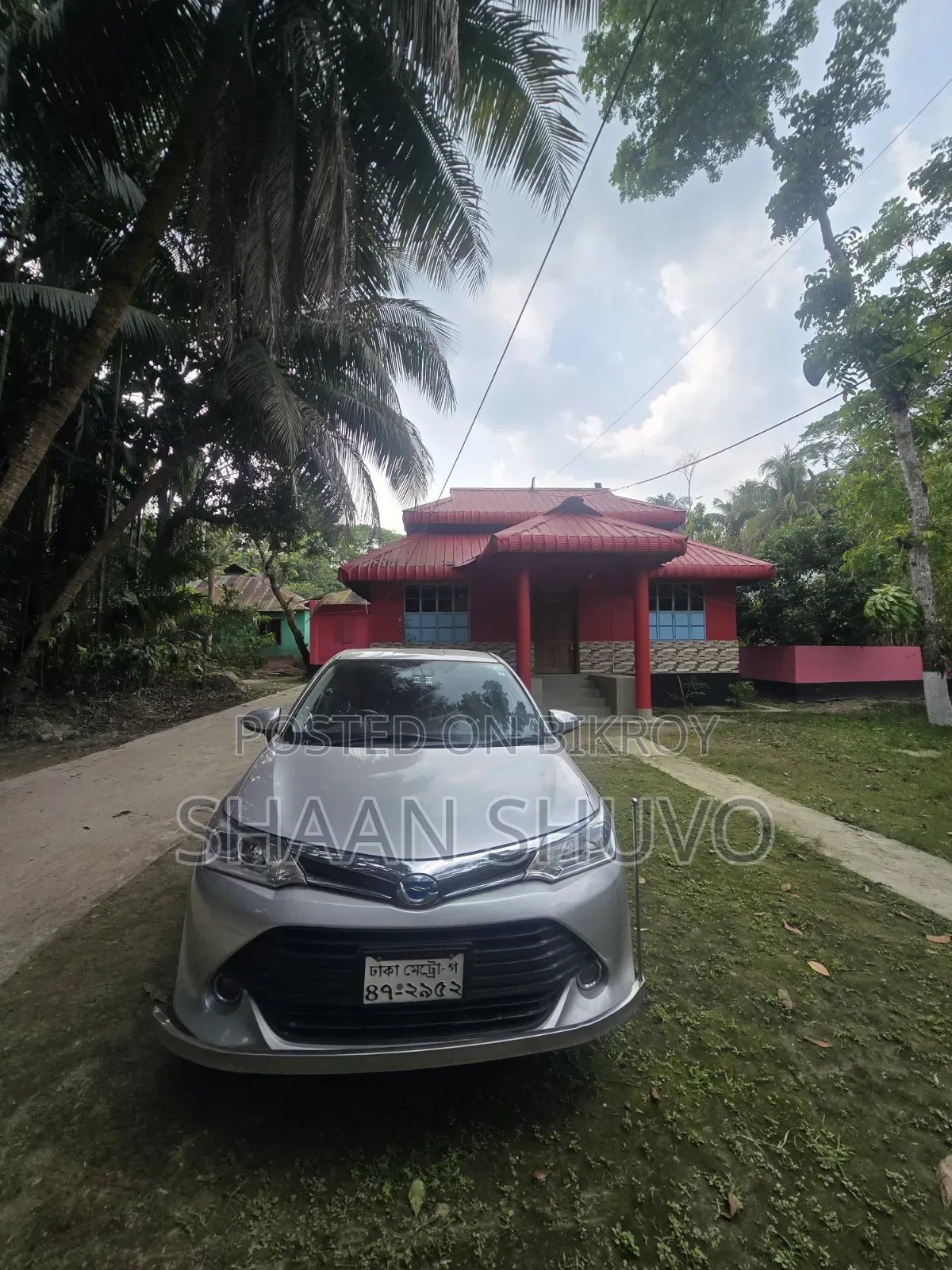 টয়োটা এক্সিও ২০১৬ সিলভার