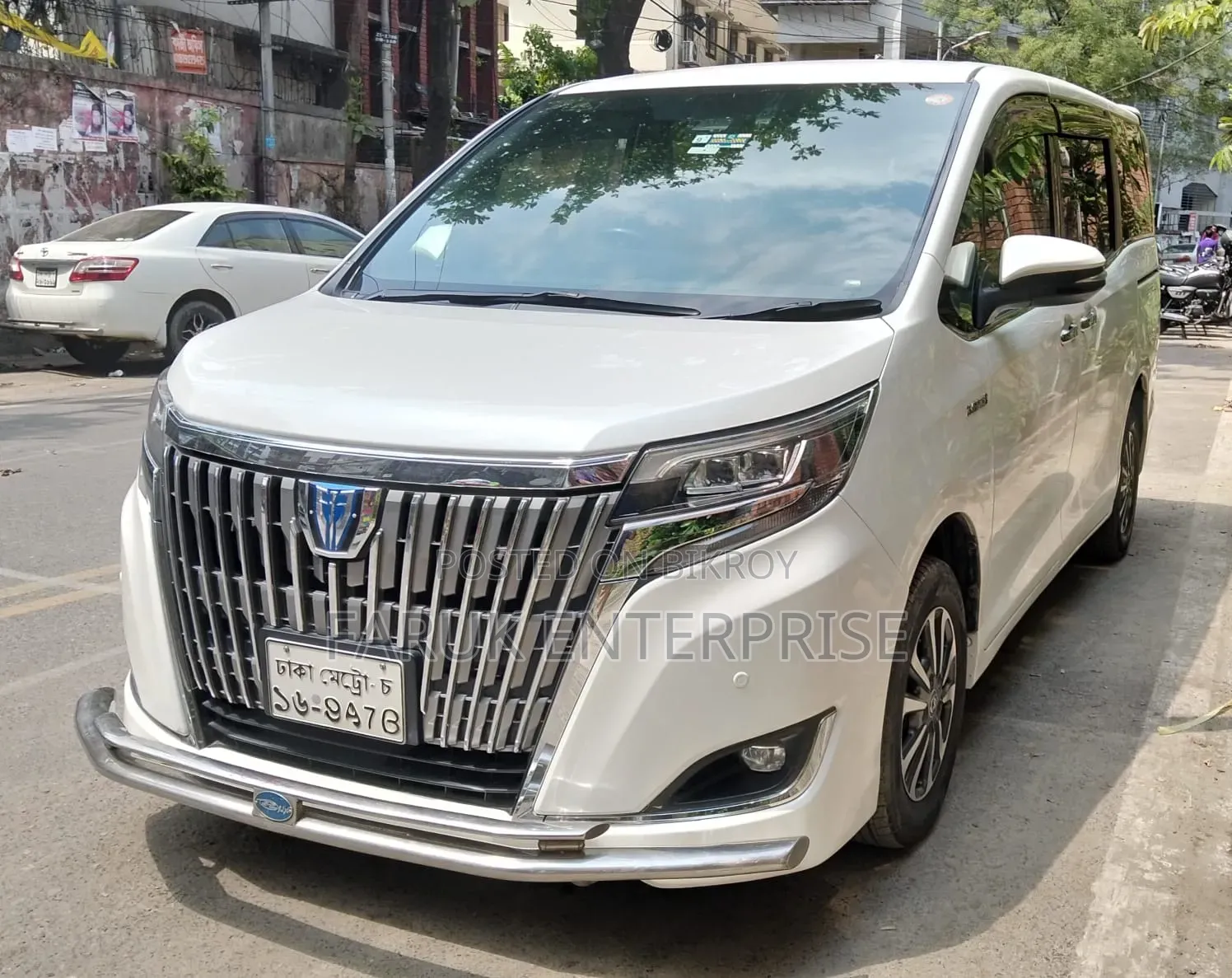 Toyota Esquire 1.8 FWD Hybrid (7 Seater) 2017 Pearl