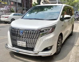 Toyota Esquire 1.8 FWD Hybrid (7 Seater) 2017 Pearl