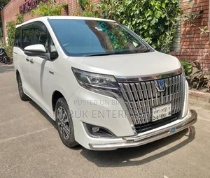 Toyota Esquire 1.8 FWD Hybrid (7 Seater) 2017 Pearl