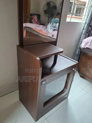 Regal Dressing Table