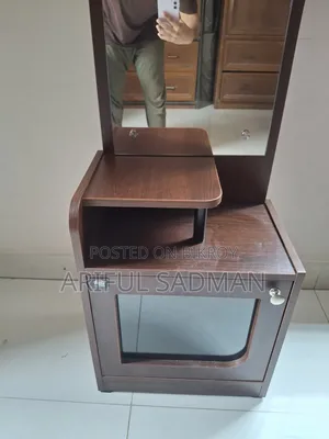 Regal Dressing Table