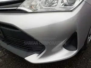 টয়োটা এক্সিও ২০২১ সিলভার