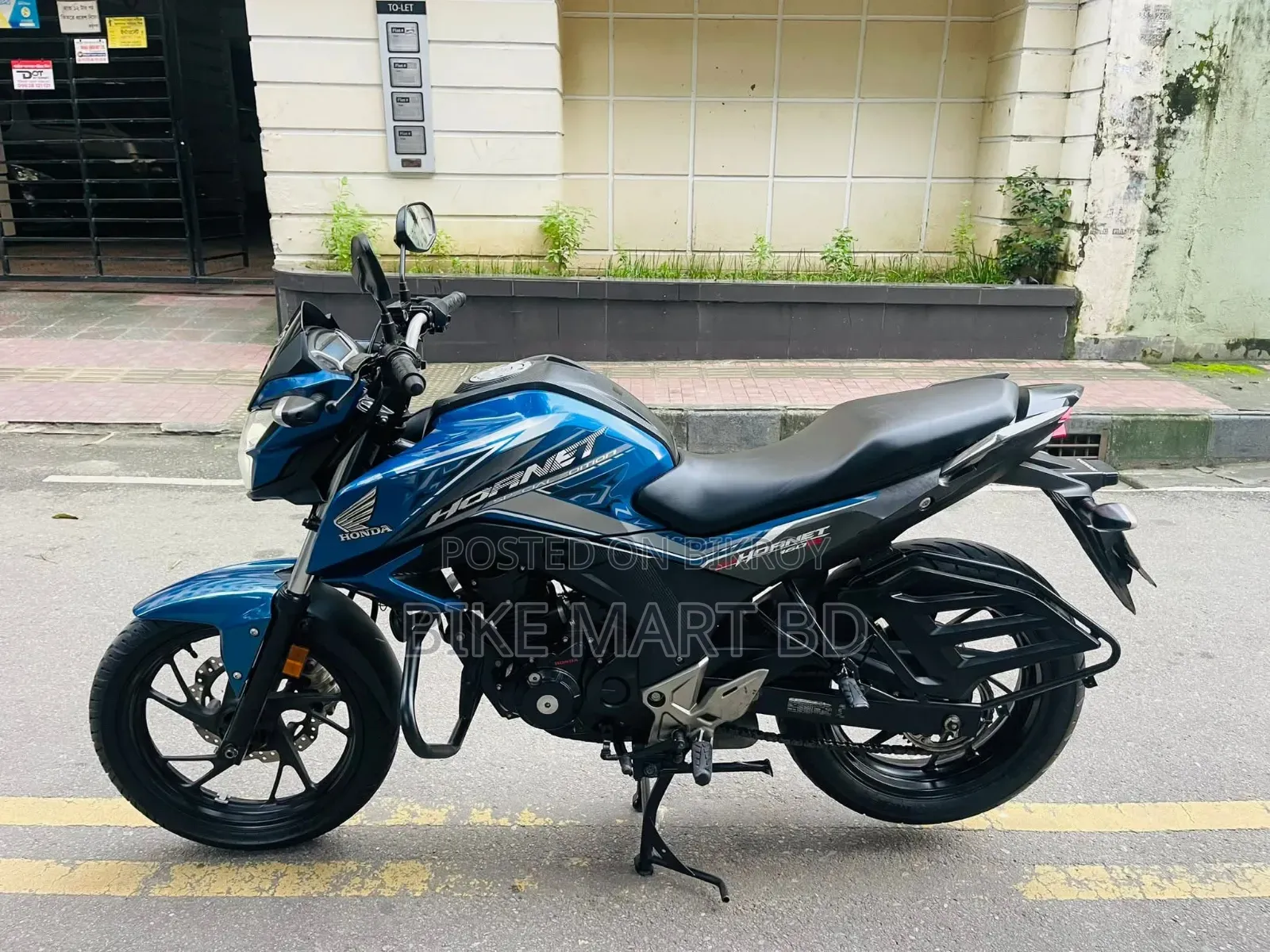 Honda Hornet 2022 Blue