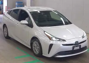 Toyota Prius 2021 Pearl