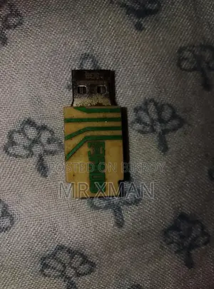 Fadis অফিসিয়াল ৮জিবি পেনড্রাইভ