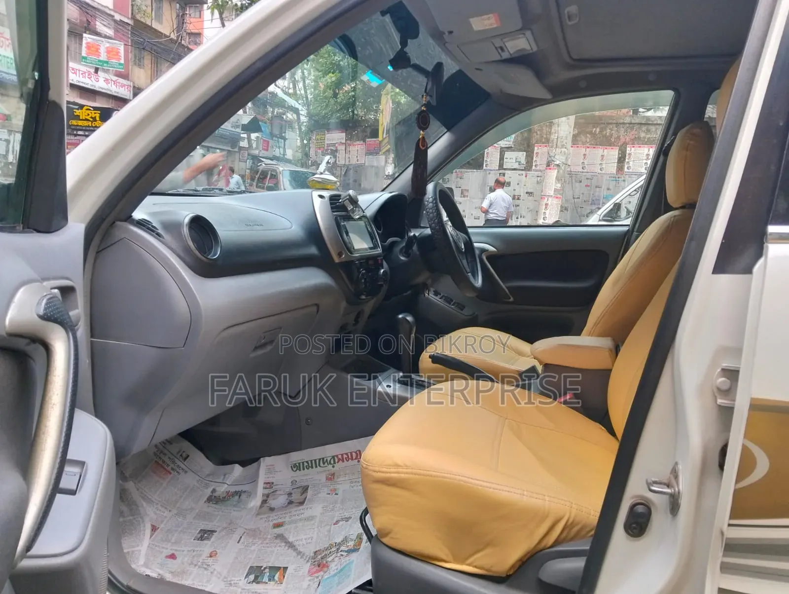 Toyota RAV4 Automatic 2000 White