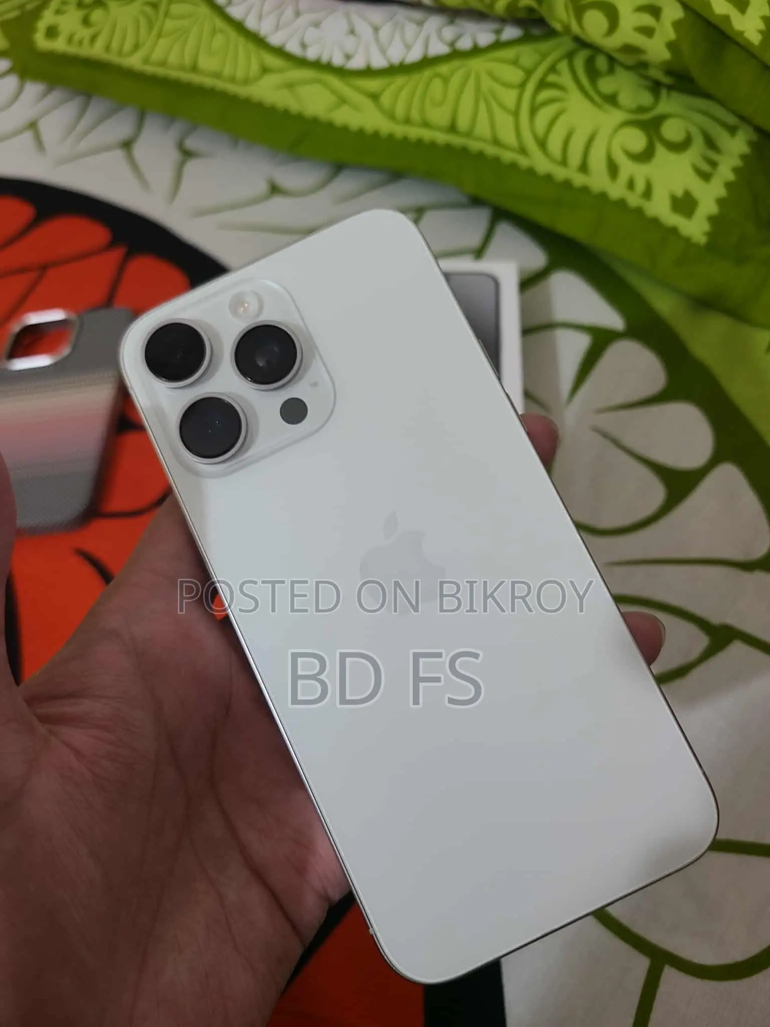Apple iPhone 15 Pro Max 256 GB White