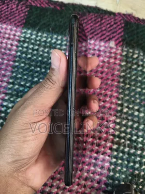 Samsung Galaxy A30 64 GB Black
