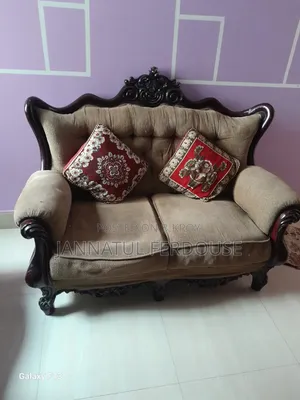 Victoria Sofa