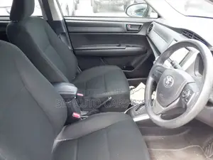 Toyota Corolla Fielder 1.5 Hybrid FWD 2021 Black