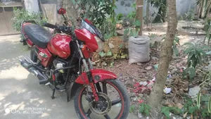 মোটরসাইকেল ২০১৩ লাল