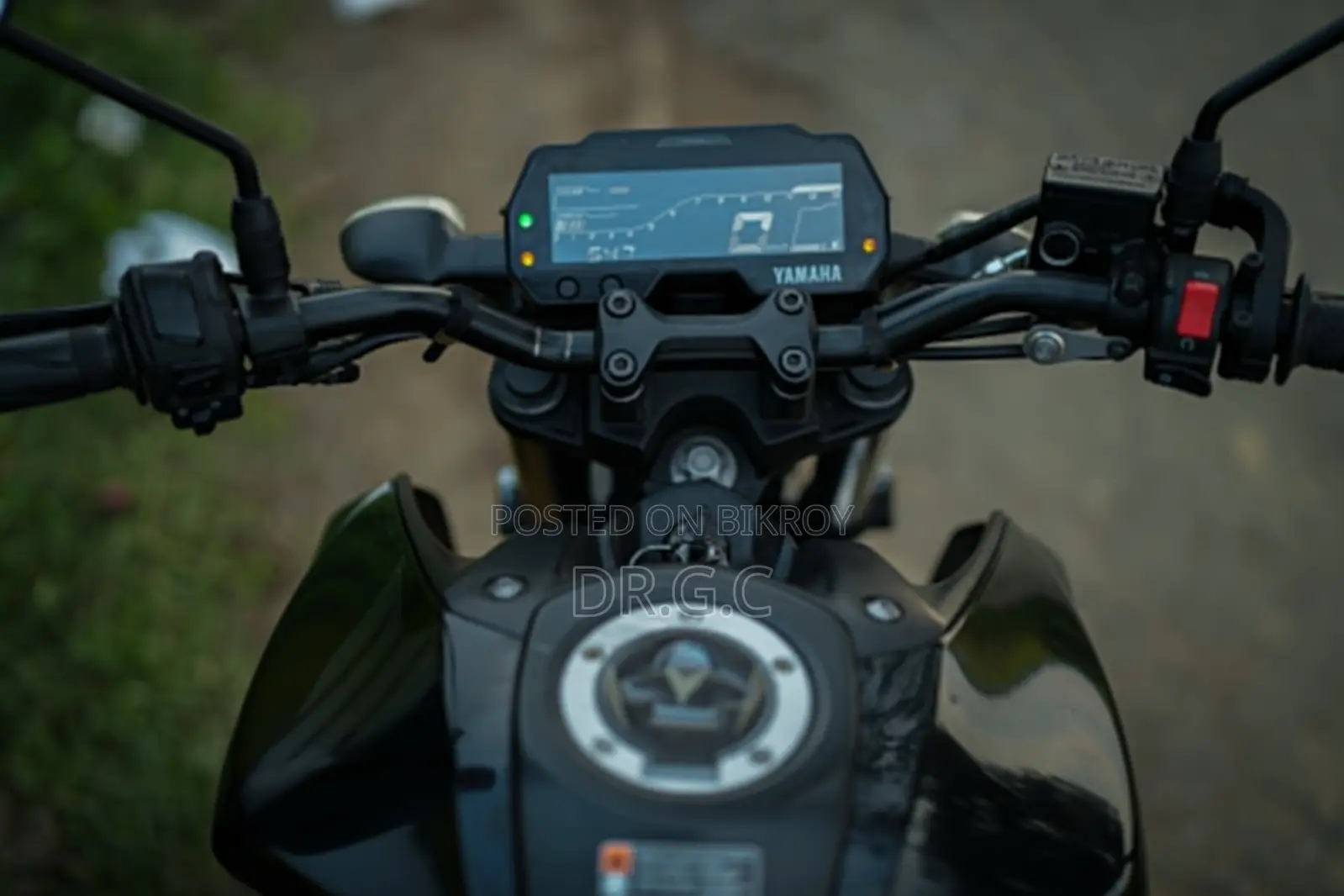Yamaha 2022 Black