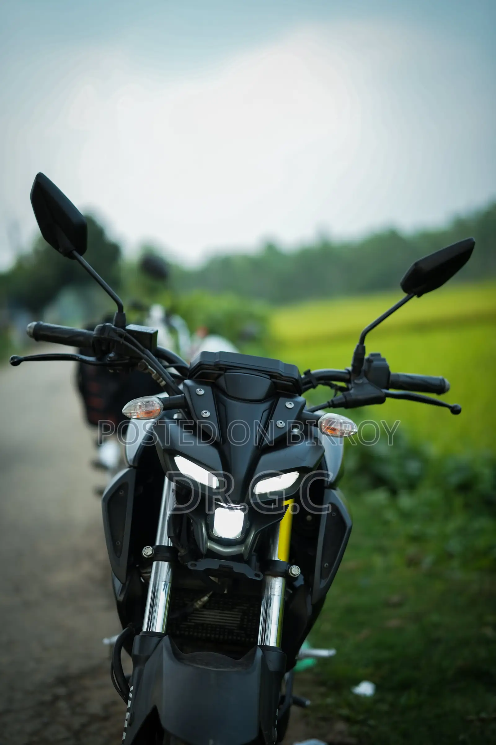 Yamaha 2022 Black