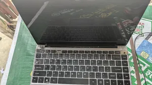 Laptop Chuwi LapBook 4GB Intel Core I5 SSD 512GB