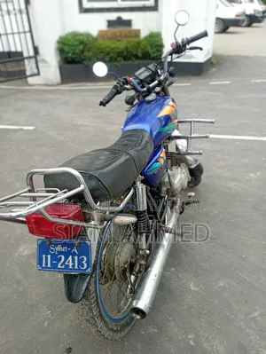 Yamaha 1998 Blue