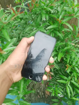 Apple iPhone 7 32 GB Black