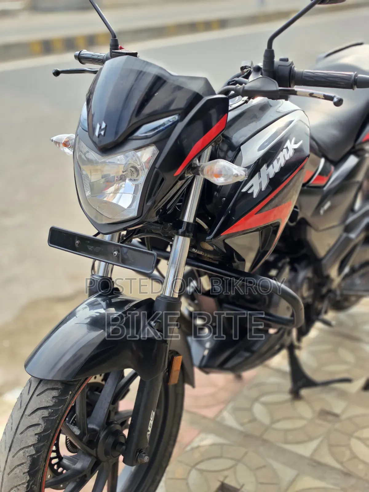 Hero Hunk 2022 Black