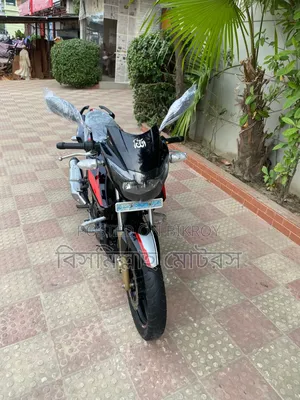 New TVS Apache RTR 160 2V 2024 Black