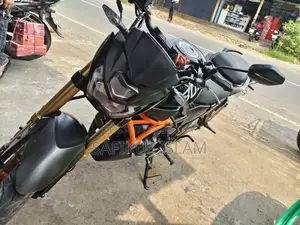 Runner Bolt 165R 2023 Black