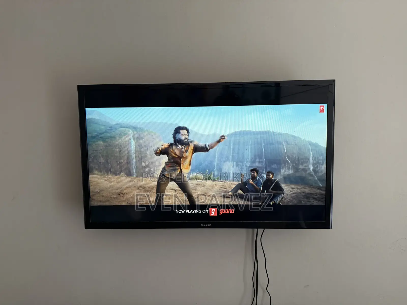 Samsung LED Non-Smart TV Model No: UA32J4003