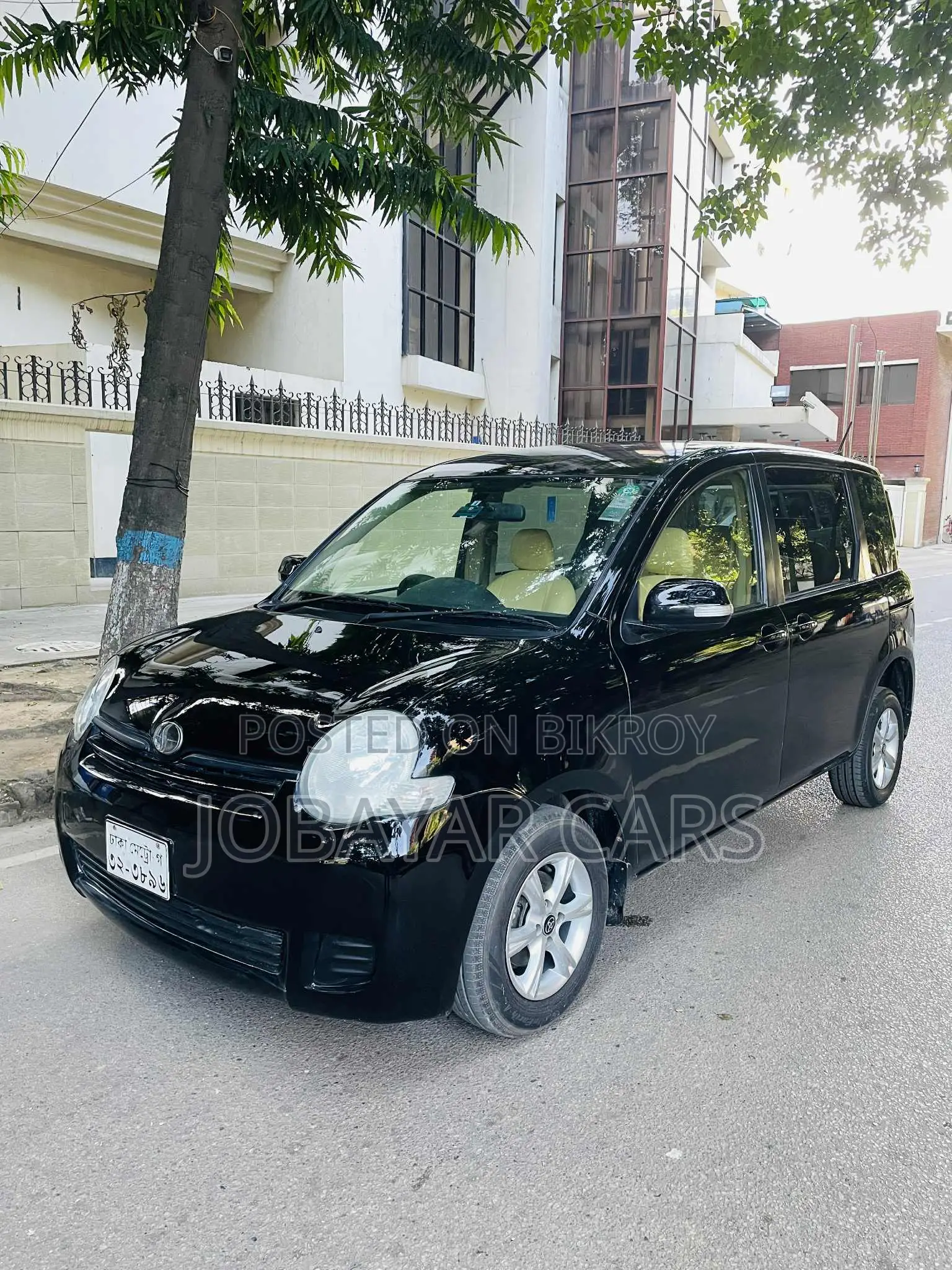 New Toyota Sienta 2013 Black
