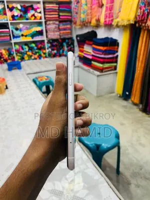 Apple iPhone XR 64 GB White