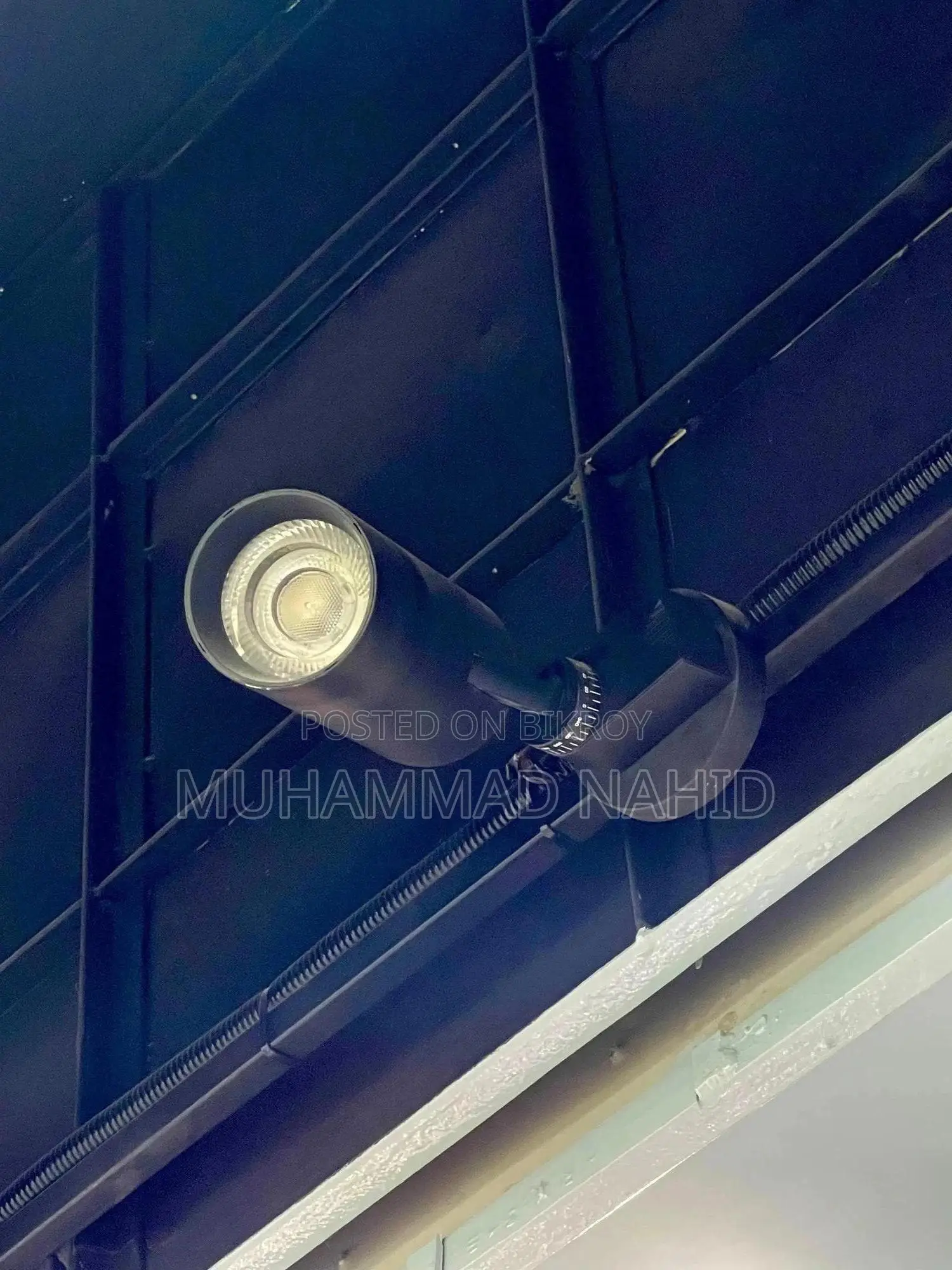 40 Watt Phillips Led And 30 Watt Track Light Combo