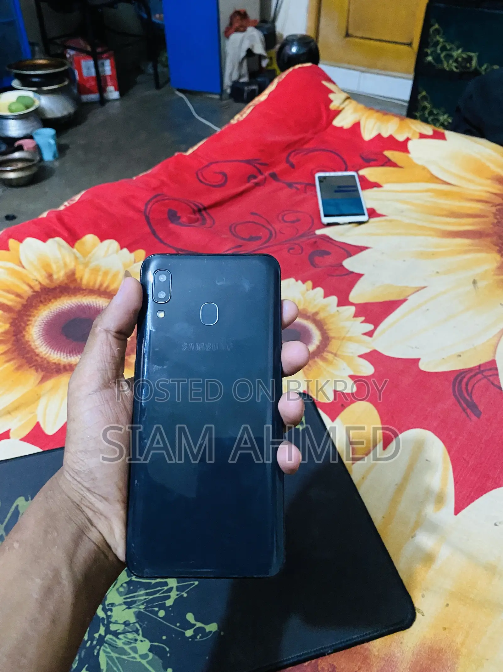 Samsung Galaxy A30 64 GB Black