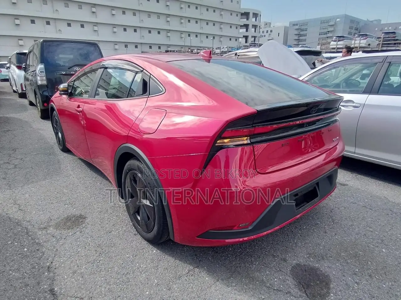 Toyota Prius 2023 Red