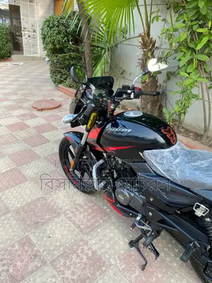 New Bajaj Pulsar 150 2021 Black