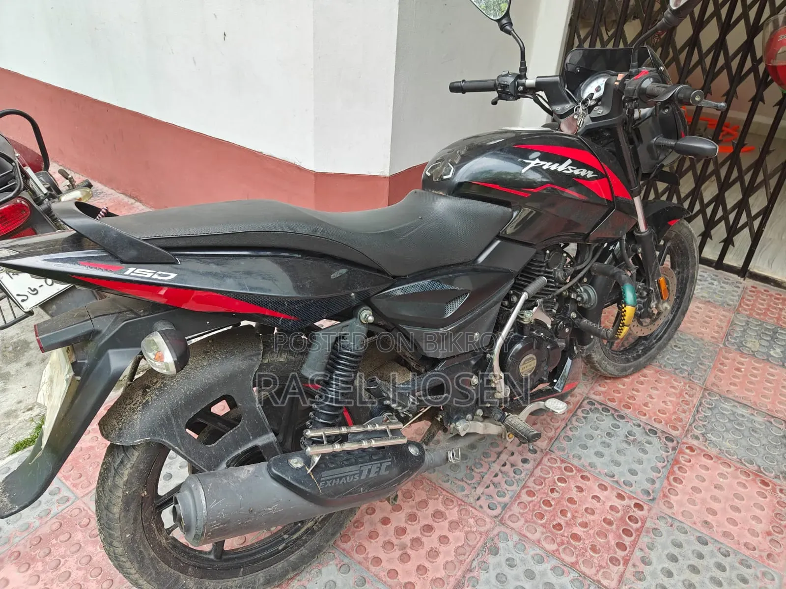 Bajaj Pulsar 150 2023 Black