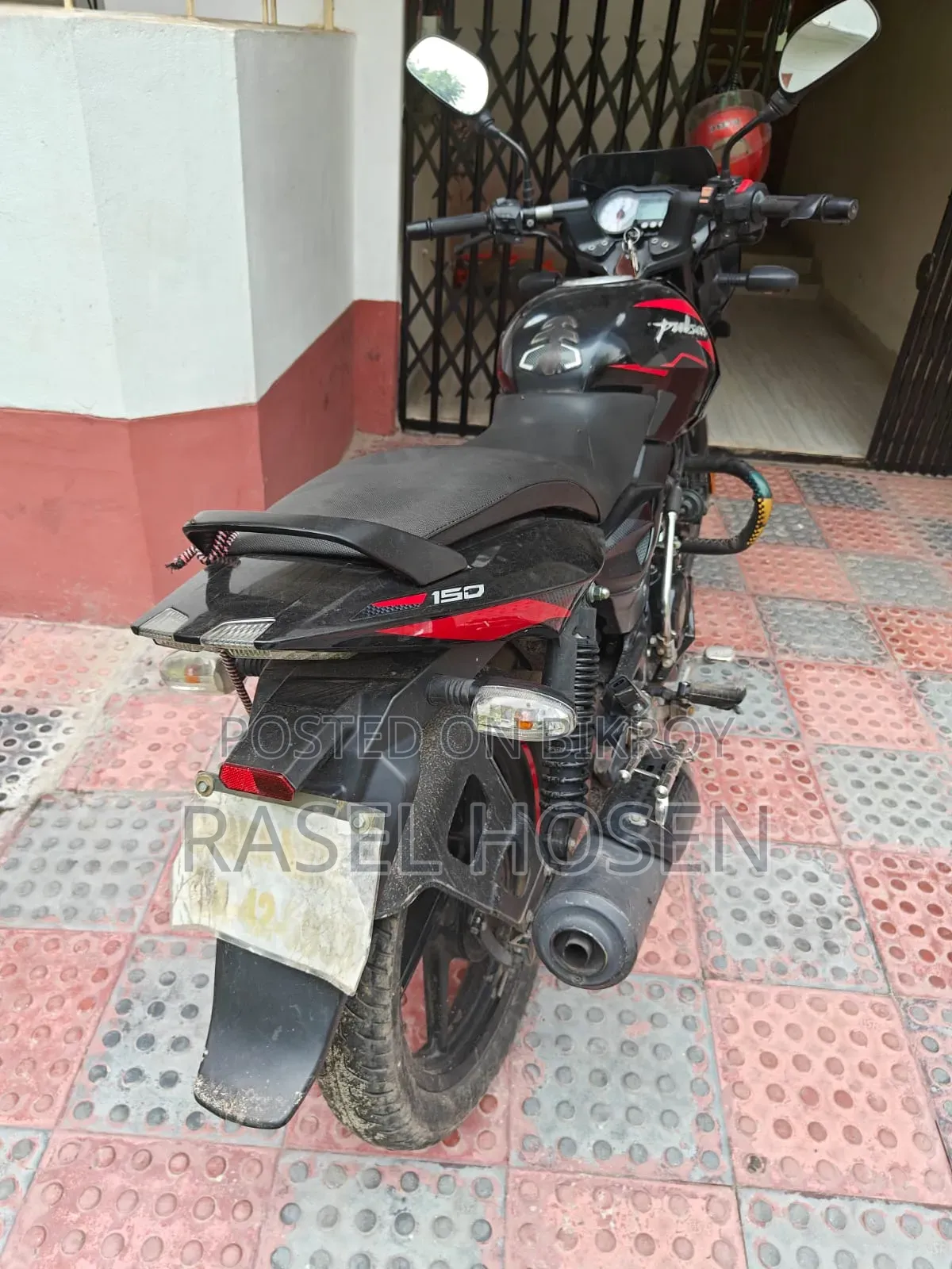Bajaj Pulsar 150 2023 Black