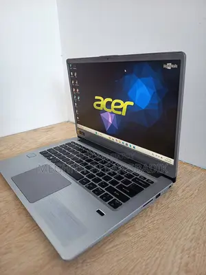 Laptop Acer 3GB Intel SSD 256GB