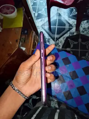 Symphony Z33 32 GB Purple