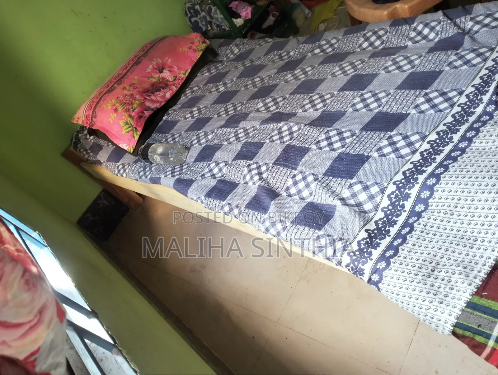 খাট /চকি সেল করবো আর্জেন্ট