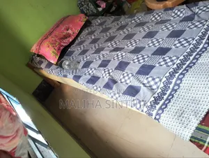 খাট /চকি সেল করবো আর্জেন্ট