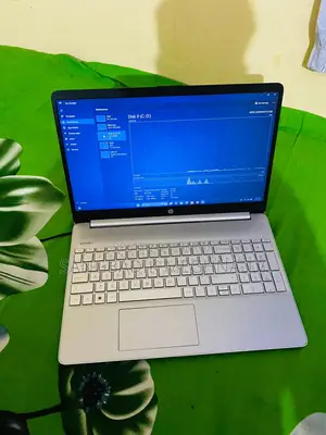Laptop HP 4GB Intel SSD 500GB