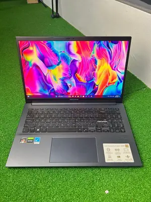 Laptop Asus 4GB Intel SSD 500GB