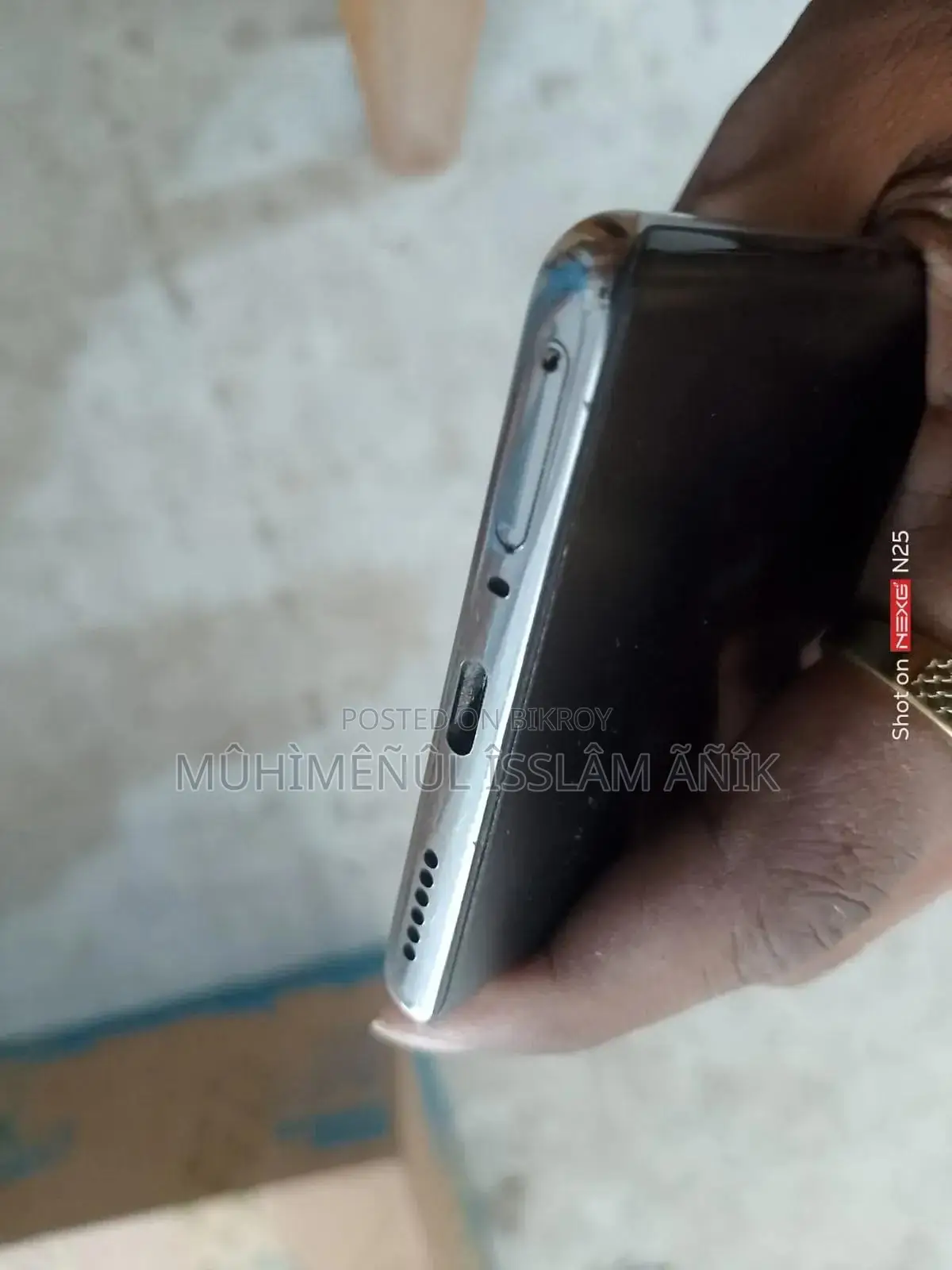 Tecno Camon 40 Pro 4G 256 GB নীল