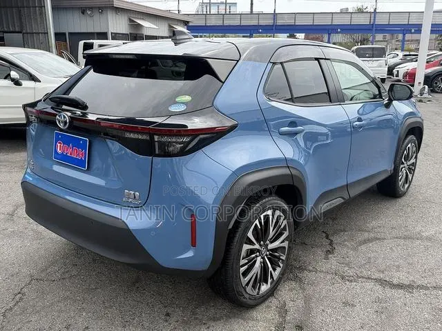 Toyota Yaris Cross 2021 Blue