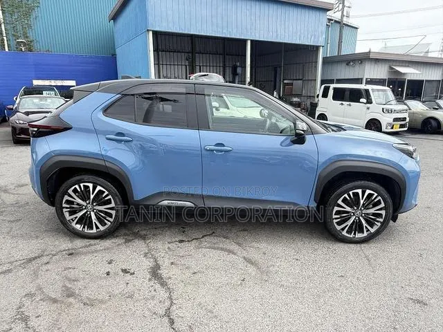 Toyota Yaris Cross 2021 Blue