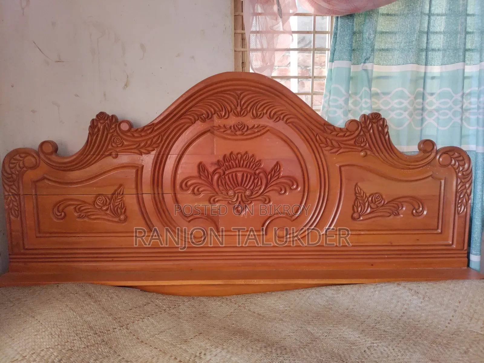 Mahogany Bed